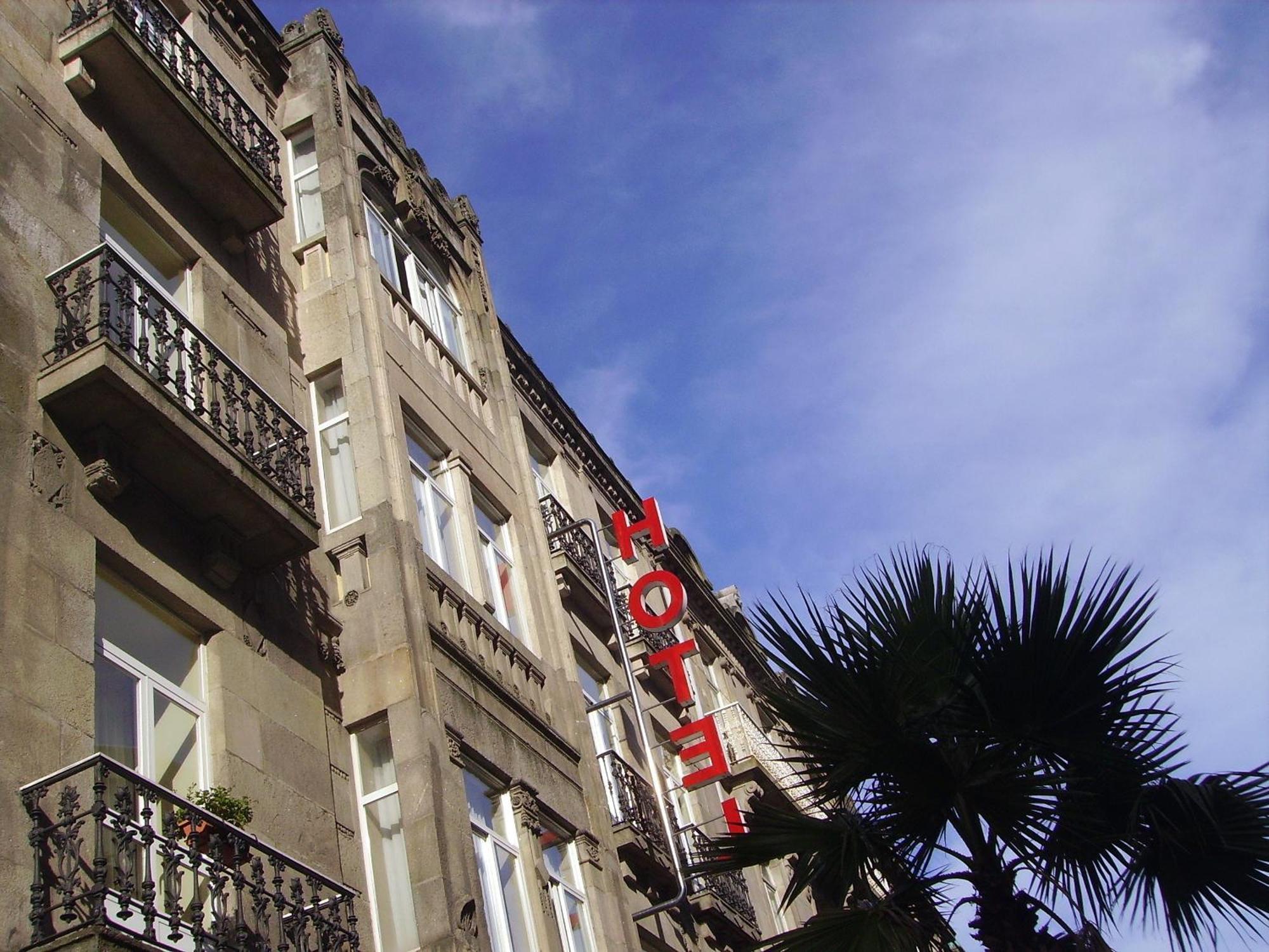 Hotel Compostela Vigo Exterior photo